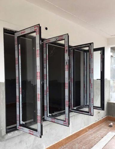 CỦA SỔ MỞ QUAY 4 CÁNH XINGFA NHẬP KHẨU